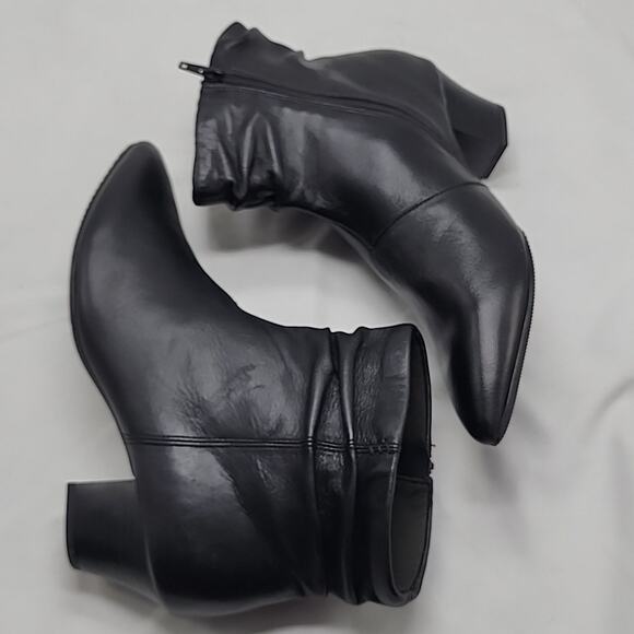 CLARKS TERESA SKIP COLOR BLUE LEATHER ZIP CLOSE ANKLE BOOT WOMEN'S SIZE 10 NWOB - Picture 10 of 16